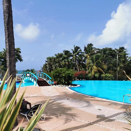 Appart T3 Village Vacances Sainte-Anne Courcelles Buitenkant foto