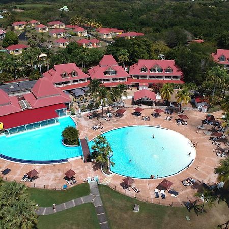 Appart T3 Village Vacances Sainte-Anne Courcelles Buitenkant foto